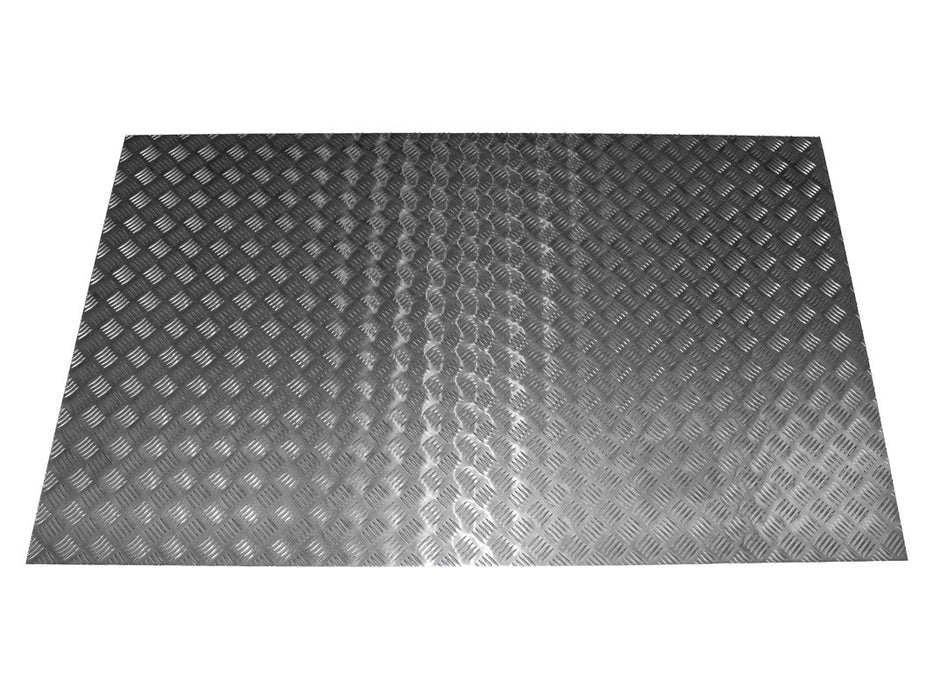 LR134A | Checker plate 110 Station Wagon bottom only