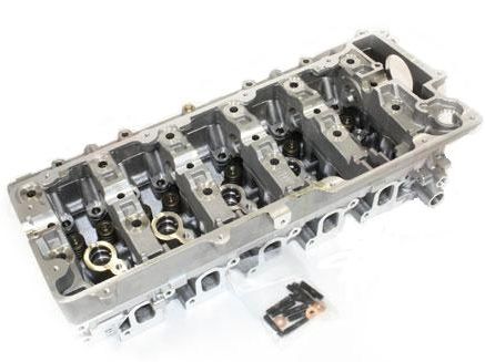 LDF107860 | Cylinder head TD5 NEW AMC early type to 1A622423
